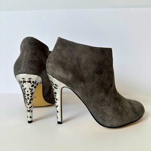 Maiden Lane Bailey booties